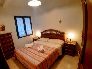 La casa nel borgo, in a cozy charming village, 15 min to Beach, Small pets welcome - Padru - 9