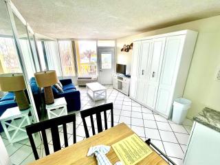 Coastal Cozy - Ocean View at Symphony Beach Club - Ormond Beach - 5