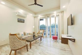 Urban Retreat - Stylish Ideal for Long Stays - Gurgaon - 0