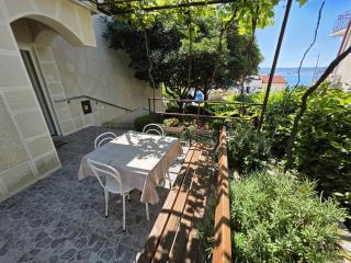 LEO ROOM 1 NV - Room for 2 persons with bathroom and balcony (no kitchen) - Novi Vinodolski - 2