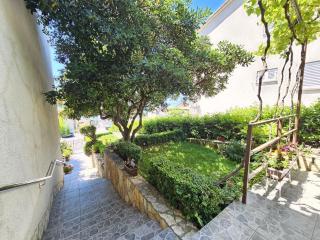 LEO ROOM 1 NV - Room for 2 persons with bathroom and balcony (no kitchen) - Novi Vinodolski - 1