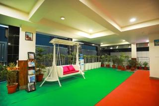 Penthouse With Jacuzzi Garden & Extra Room Pets OK - Gurgaon - 1