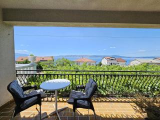 LEO ROOM 2 NV - Room for 2-3 persons with bathroom, balcony (no kitchen) - Novi Vinodolski - 9