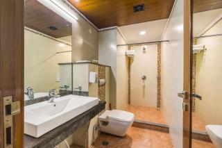 Eco-chic oasis in the city with Garden - Gurgaon - 7