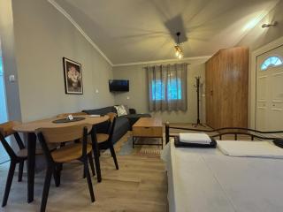 200m from Beach-Cozy Studio with Patio - Platamonas - 8