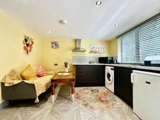 Forest 2BR Apt gated free Parking 2 acres Garden - Chislehurst - 9
