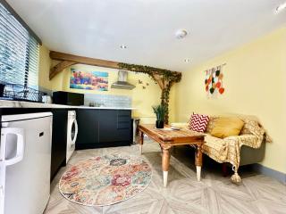 Forest 2BR Apt gated free Parking 2 acres Garden - Chislehurst - 3