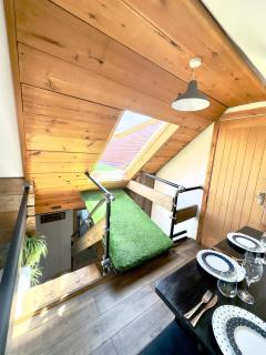 3-Bed Apartment with Rooftop Terrace - 3