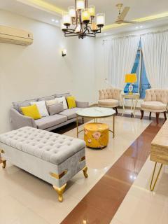 Luxury Retreat Abu Dhabi Apartments F 11 Islamabad - Islamabad - 0