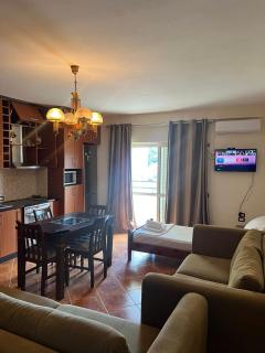 Gianni's apartment - Himare - 1