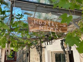 Michel Guesthouse - 0