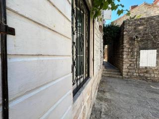 Michel Guesthouse - Budva - 2