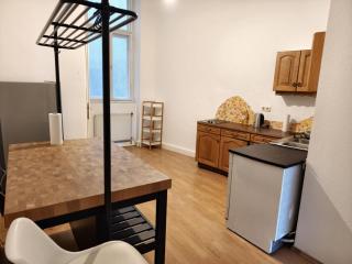 Cozy apartment 10 min Rathaus - 0