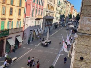 Tribunali, musei, mare, porto a 5 minuti - Ancona - 3