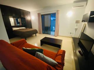 Stylish Studio with Side Sea-Views - - 4