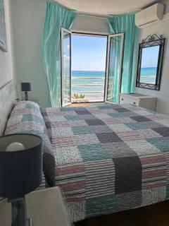 APARTAMENTO FRENTE AL MAR,PRIMERA LINEA DE PLAYA - Rincón de la Victoria - 1
