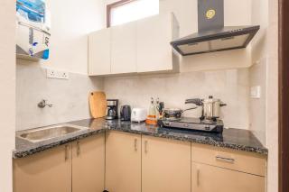 Tranquil Nest in Gurgaon with balcony - Gurgaon - 7