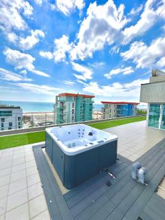 Summerland Seaview Penthouse - 9