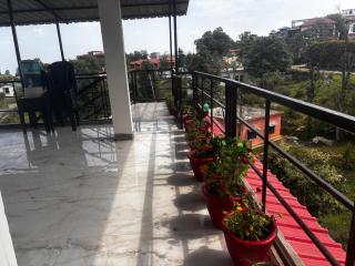 Atithi Home Stay - Himalayas view - Chaukori - 9