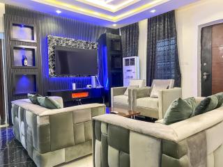 Agizzy Luxury Apartment - Karsana - 4