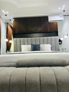 Zatis Apartment - Ikota - 8