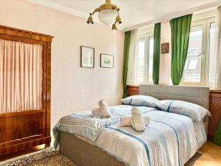 110 m2 Cathedral View Penthouse Apartment - Vienne - 8