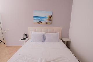 Sun Shine Hotel - Durrës - 4