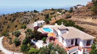 Villa Los Naranjos - Sayalonga - 9