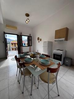 Amelia's Home - Sými - 6