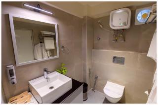 HOTEL MUKUND PREMIUM PALACE Near Shri Mahakaleshwar Jyotirlinga Temple - Ujjain - 1