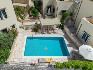Helianthos Villas - Douliana - 9