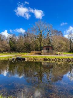 'Cosy Gem' Cabin Woodland Retreat Randalstown NI - - 0