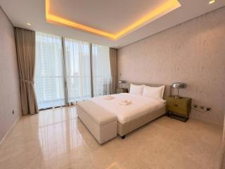 Unique Luxury White 2BR Apartment - 3