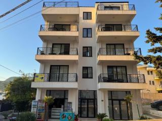 Apartmani-Haskovic - Dobra Voda - 0