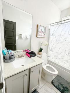 Sisters Savvy Home - Lawrenceville - 6