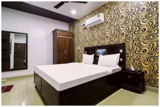 HOTEL RUPKATHA PALACE Near Shri Mahakaleshwar Jyotirlinga Temple - Ujjain - 0