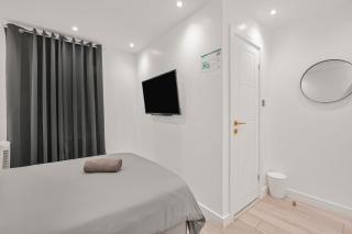 Bricklane Apartment - London - 8