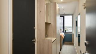 Student Only 3 Bed Private Flat with Shared Washroom Battersea - Londra - 1