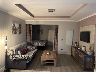 Funchal Apt- Sleeps 2 - Pool & Parking - Madeira - Funchal - 3