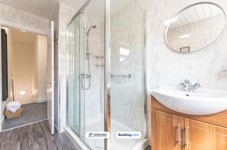 3 Bedroom Contractor Accommodation in Chorley with Free WiFi & Parking - Chorley - 4