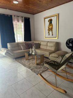 Casa con tres dormitorios y garaje - Montería - 8