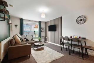 Stylish Leeds City Centre 2BR - Free Parking - 2 Mins to First Direct Arena - Central Station - 9