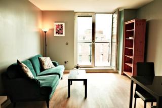Central 2BR Birmingham Apt - Free Parking - 0