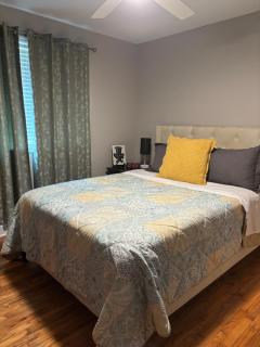 Mad Hatter Hideaway - Sumter - 5