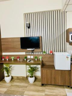 Paramount Skyline Retreat - Greater Noida - 3