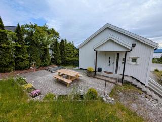 Bright Fjord View Apartment Jørpeland - Jørpeland - 8