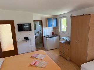 Apartments Vretenicic - Bar - 9