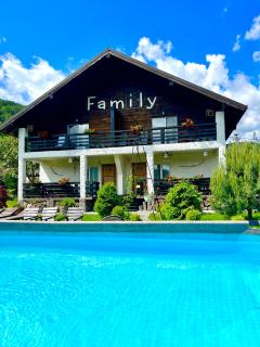 Chalet "Family" - Suskovo - 0