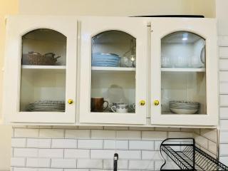 Luxury 1BHK in F11 Prime Location Cozy Stay - Islamabad - 4
