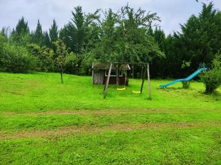 Étang et parc à privatisé avec tente 4 places déjà sur place - - 4
